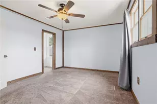 215 McKim St, Zelienople, PA 16063 - Photo 20