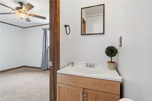 215 McKim St, Zelienople, PA 16063 - Photo 22