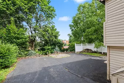 21 Leon Rd, Green Tree, PA 15220 - Photo 22