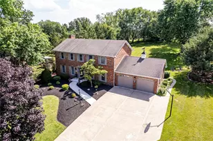 2244 Woodmont Dr, Murrysville, PA 15632 - Photo 2