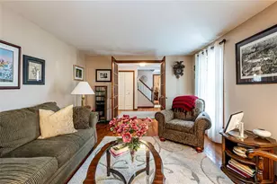 2244 Woodmont Dr, Murrysville, PA 15632 - Photo 10