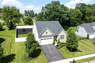 109 Brook Side Dr, Findlay Township, PA 15026 - Photo 44