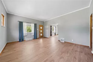 645 Old State Rte 66, Hempfield Township, PA 15601 - Photo 10