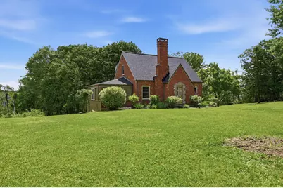 215 Twin Oaks Drive, Pine Township, PA 15090 - Photo 2