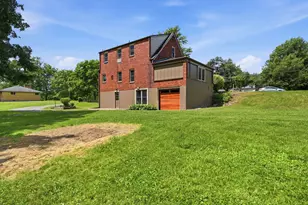 215 Twin Oaks Dr, Pine Township, PA 15090 - Photo 36
