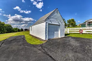 139 Holly Place Rd, Mount Pleasant Township, PA 15666 - Photo 6