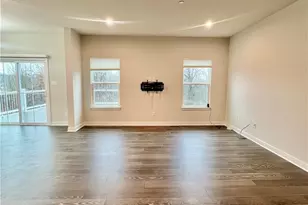 153 Melinda Ct, Sewickley, PA 15143 - Photo 10