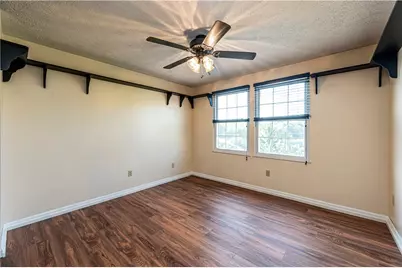 440 Huntingdon Ave, Irwin, PA 15642 - Photo 24