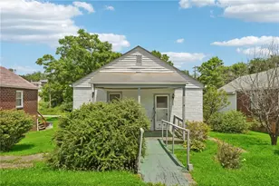 7 Locust St, East Bethlehem, PA 15322 - Photo 2