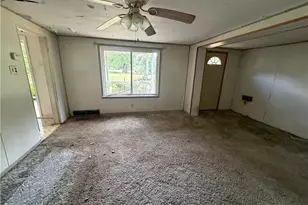 1054 Marelda Ave, Donora, PA 15033 - Photo 2