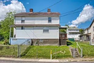 51 Sycamore St, Cecil, PA 15350 - Photo 2