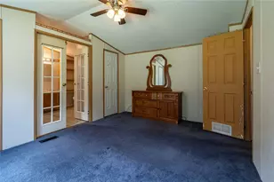 397 Unionville Rd, Franklin Township, PA 16001 - Photo 18