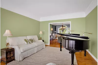 154 Bittersweet Circle, Peters Township, PA 15367 - Photo 8
