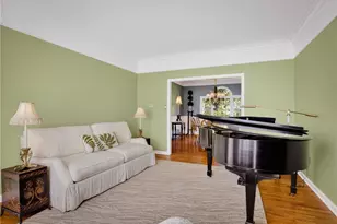 154 Bittersweet Cir, Peters Township, PA 15367 - Photo 8
