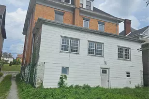 506 S Pittsburgh St, Connellsville, PA 15425 - Photo 2