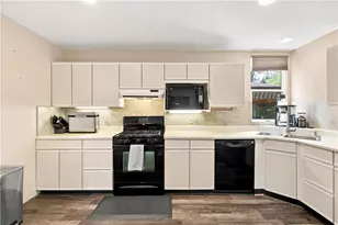 2216 Palm Beach Ave, Beechview, PA 15216 - Photo 4