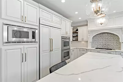 8000 Sherwood Dr, Collier Township, PA 15142 - Photo 14