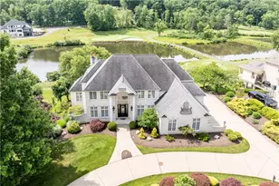470 4 Lakes Dr, Adams Township, PA 15044 - Photo 2