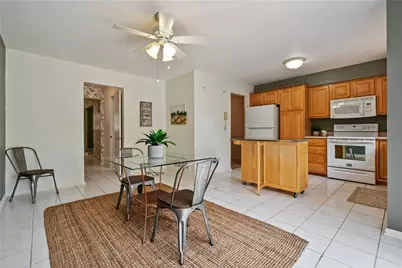 1818 Foxcroft Ln #805, Pittsburgh, PA 15101 - Photo 8