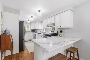 308 Erin St, Pittsburgh, PA 15209 - Photo 6