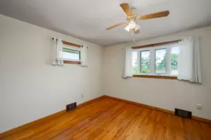 1673 Norsen Dr, Scott Township, PA 15243 - Photo 14