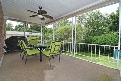 318 Fieldbrook Dr, Pittsburgh, PA 15228 - Photo 28