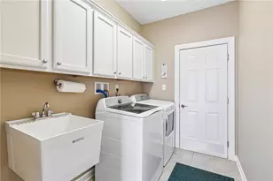 532 Paddington Ln, Cranberry Township, PA 16066 - Photo 26