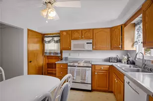 616 Laura Ave, West Mifflin, PA 15122 - Photo 6