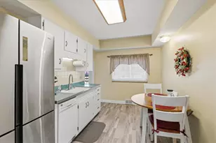 312 Charles Ave, New Kensington, PA 15068 - Photo 6