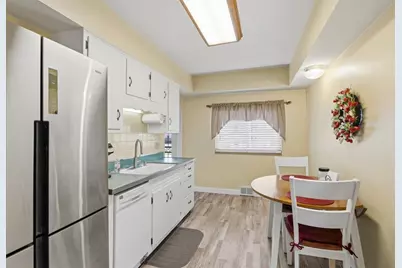 312 Charles Ave, New Kensington, PA 15068 - Photo 6