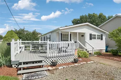 524 N 5th St, Youngwood, PA 15697 - Photo 2