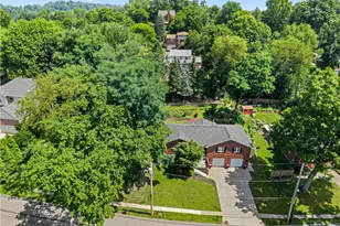 17 Greenwood Rd, Pittsburgh, PA 15221 - Photo 4