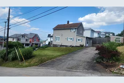 425 Summit Ave, Ellwood City, PA 16117 - Photo 4
