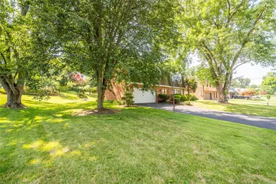 6148 Great Dane Dr, Bethel Park, PA 15102 - Photo 2