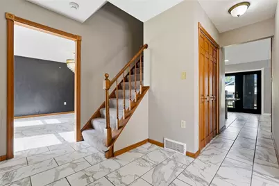 108 Meadow Heights Drive, Pittsburgh, PA 15215 - Photo 4