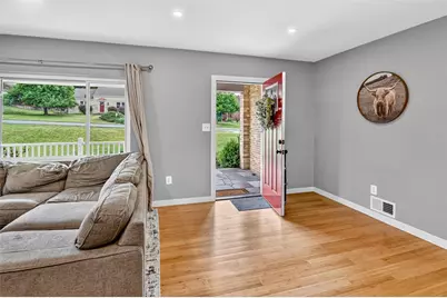 134 Meadowbrook Dr, Bethel Park, PA 15102 - Photo 6