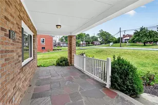 134 Meadowbrook Dr, Bethel Park, PA 15102 - Photo 4