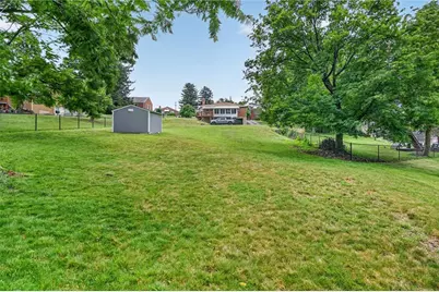 134 Meadowbrook Dr, Bethel Park, PA 15102 - Photo 34