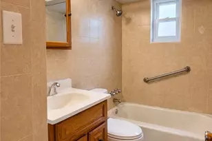 1035 Sanda Dr, Pittsburgh, PA 15227 - Photo 8