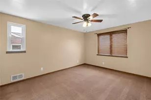 1035 Sanda Dr, Pittsburgh, PA 15227 - Photo 4