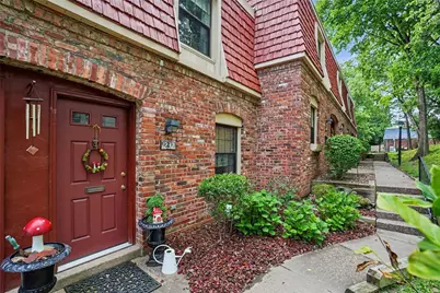 1232 Pennsbury Blvd, Pittsburgh, PA 15205 - Photo 2