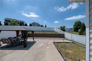 228 Oakmont Dr, Ross Twp, PA 15229 - Photo 40