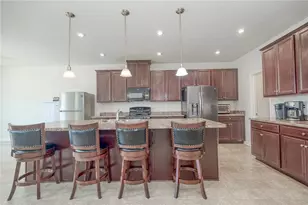 228 Oakmont Dr, Ross Twp, PA 15229 - Photo 4