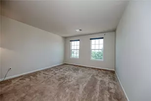 228 Oakmont Dr, Ross Twp, PA 15229 - Photo 14