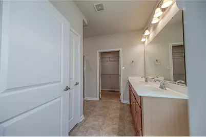 228 Oakmont Drive, Ross Twp, PA 15229 - Photo 12