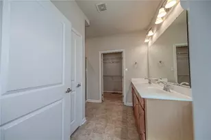 228 Oakmont Dr, Ross Twp, PA 15229 - Photo 12