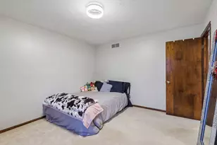 128 Southwood Dr, South Union Township, PA 15401 - Photo 18