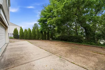 218 Old Lesnett Rd, Pittsburgh, PA 15241 - Photo 24