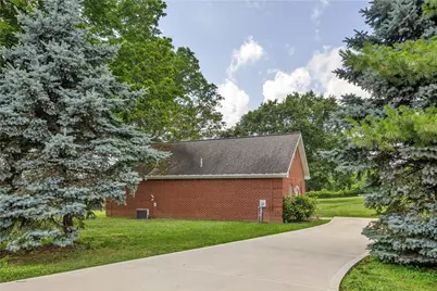 1 Swallow Hill Rd, Carnegie, PA 15106 - Photo 8