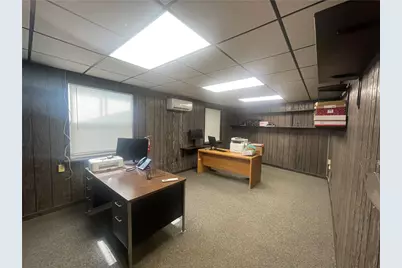 210 S Monroe Street, Butler, PA 16001 - Photo 6